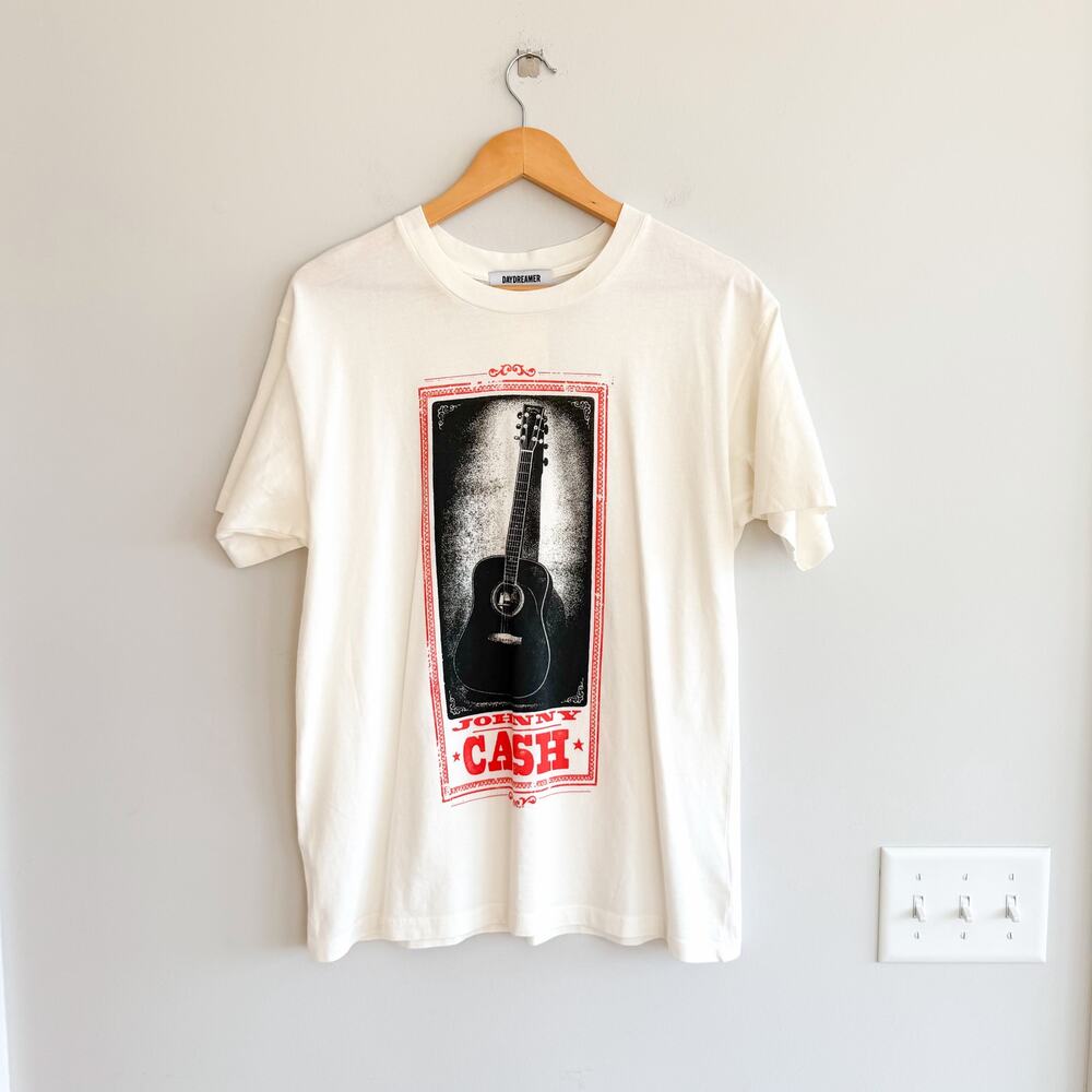 Daydreamer Johnny Cash Guitar Weekend Short Sleeve Tee Top White M